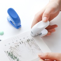 1465迷你打孔机 活页纸DIY手账本子圆孔洞打孔器学生文具办公用品